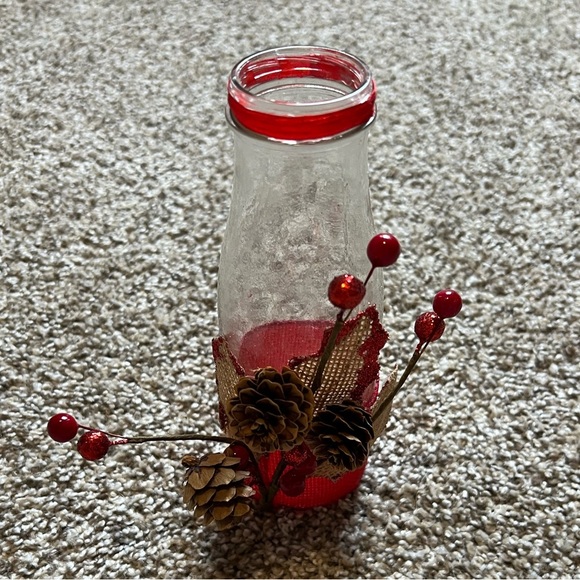 Handcrafted Christmas Vase - Picture 3 of 6